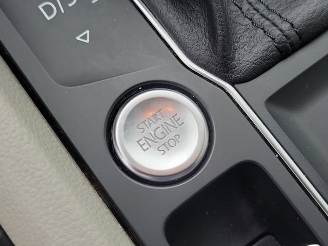 Used 2018 Volkswagen Atlas SEL FWD image 28
