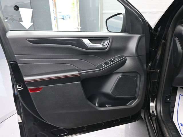 Used 2025 Ford Escape ST-Line image 10