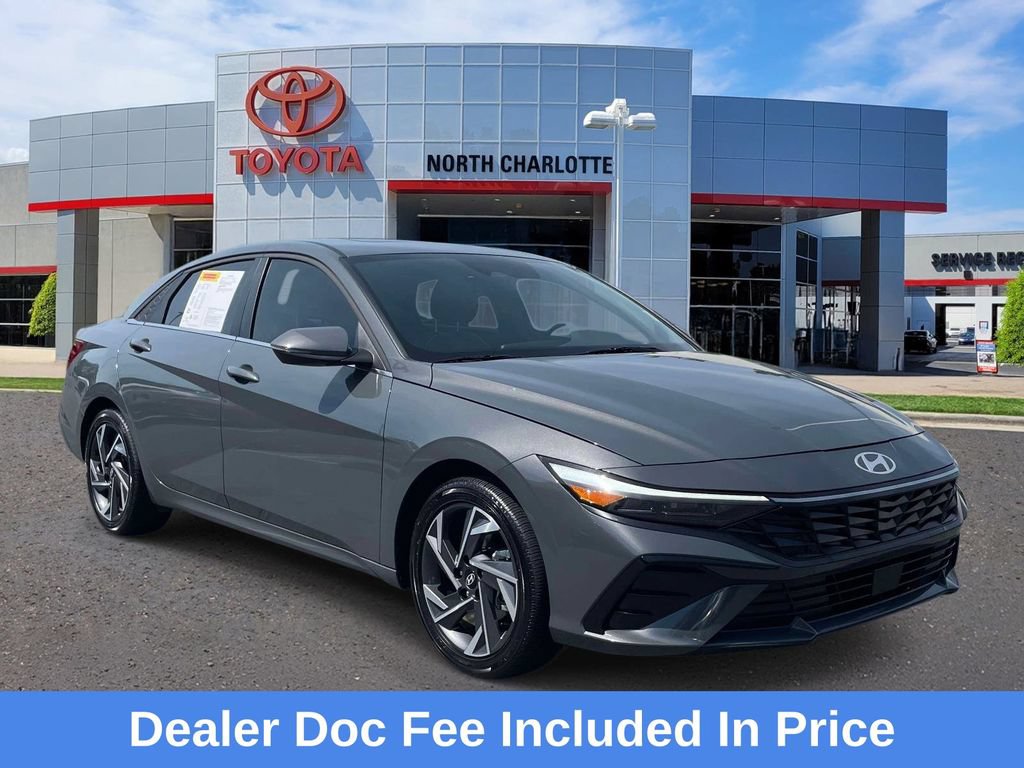 Used 2025 Hyundai Elantra Limited