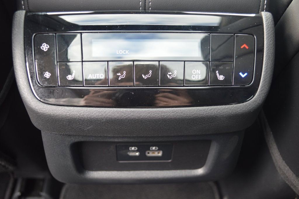 Certified 2025 INFINITI QX60 Luxe w/ Vision Package image 36