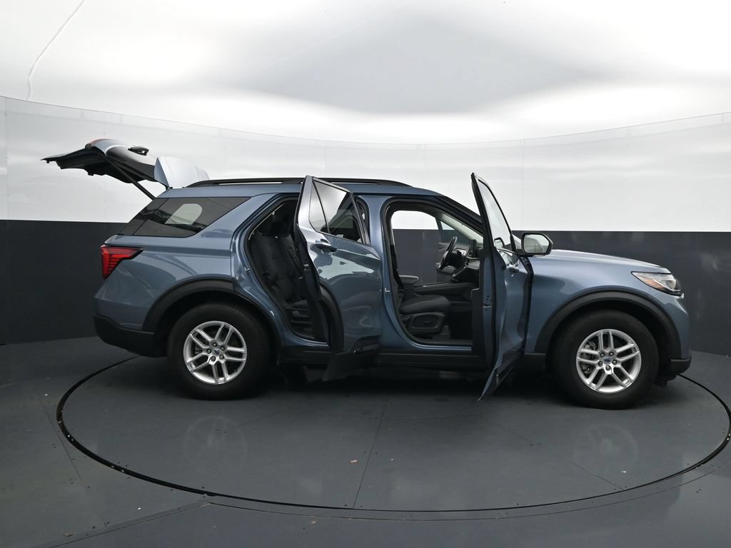 Used 2025 Ford Explorer Active RWD image 45