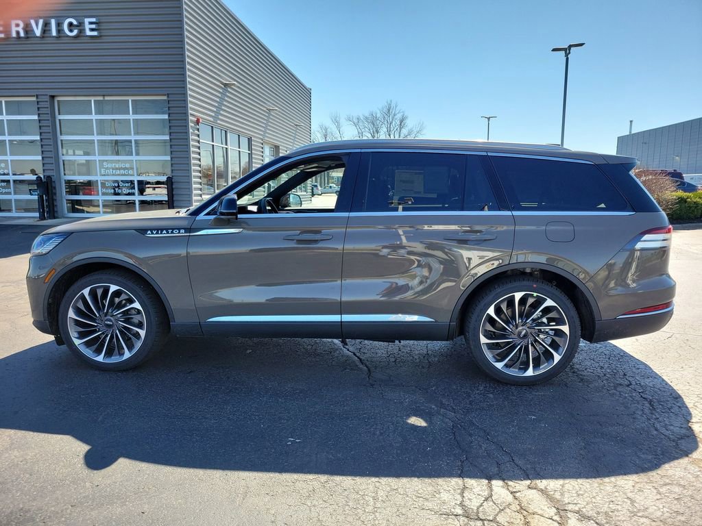 New 2026 Lincoln Aviator Reserve image 7