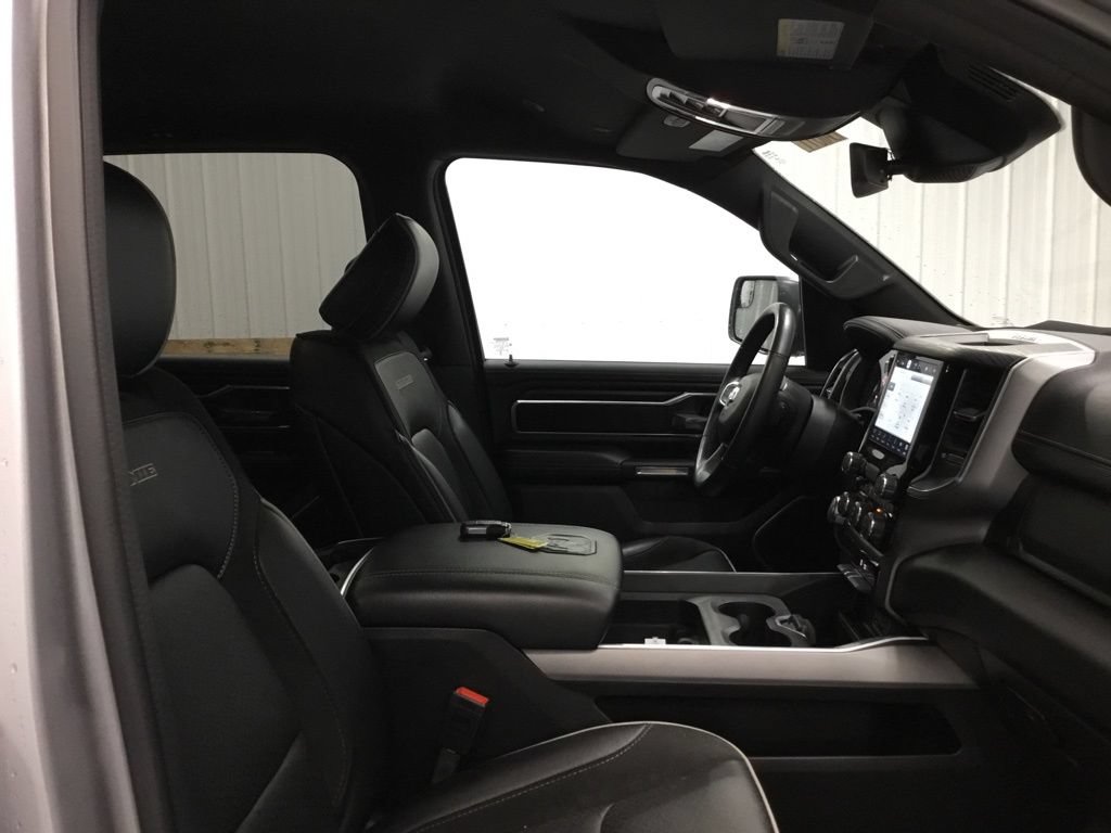 Used 2023 RAM 1500 Laramie AWD/4WD image 47