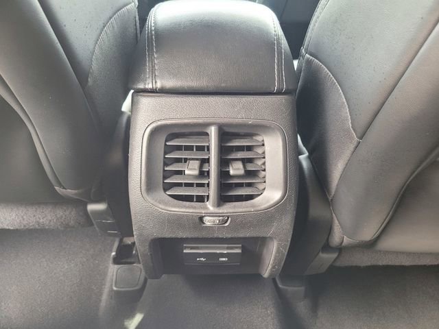 Used 2020 Jeep Cherokee Latitude Plus image 17