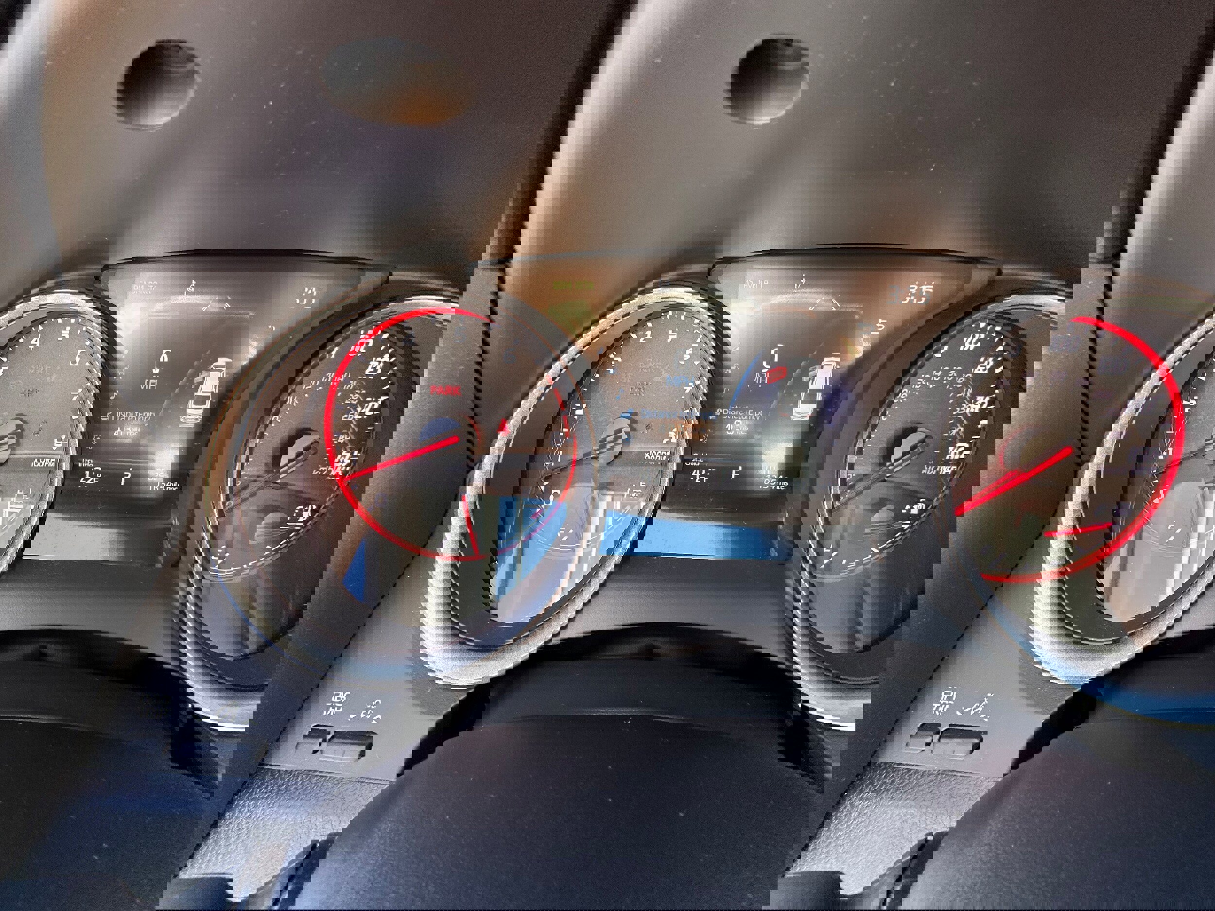 Used 2022 Toyota Camry XSE image 13