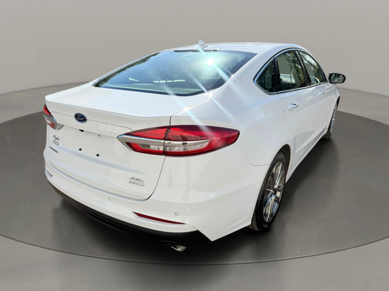 Used 2019 Ford Fusion SEL FWD image 6