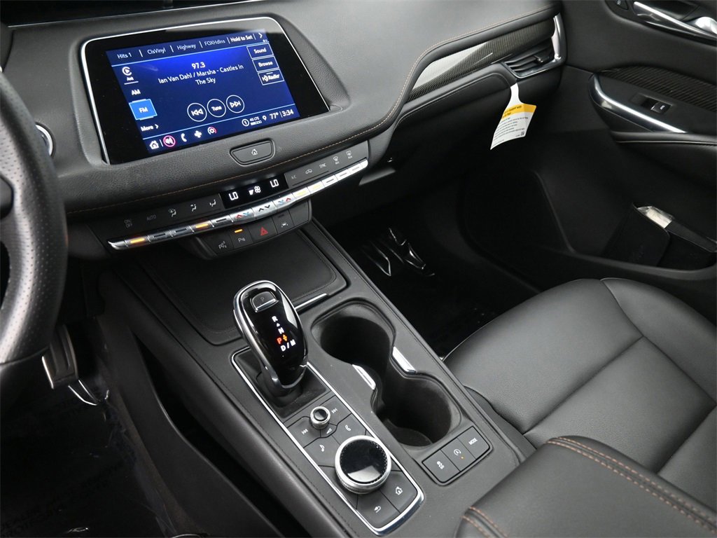 Certified 2022 Cadillac XT4 Sport w/ Enhanced Visibility Package image 8