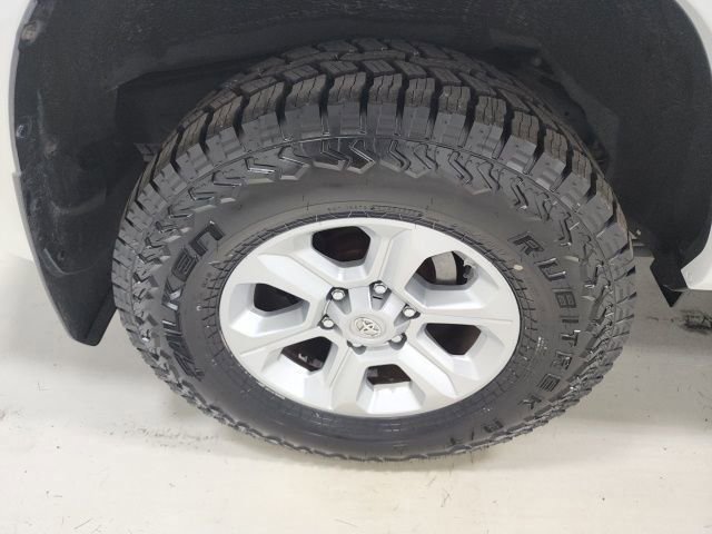 Used 2019 Toyota 4Runner SR5 Premium image 9