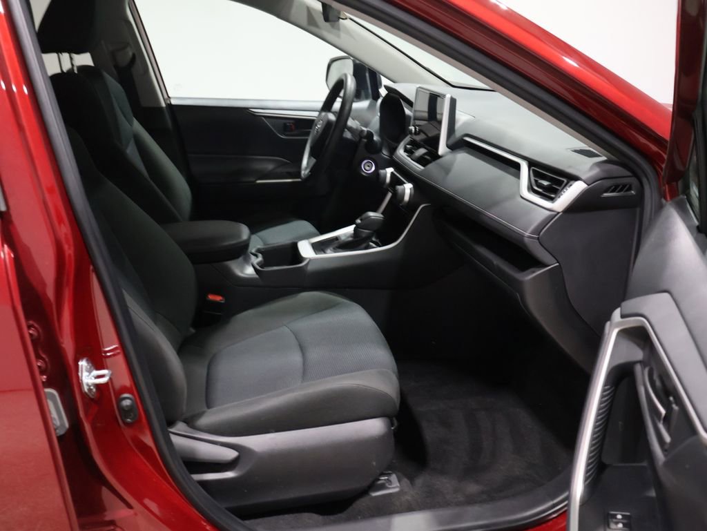 Used 2023 Toyota RAV4 LE image 23