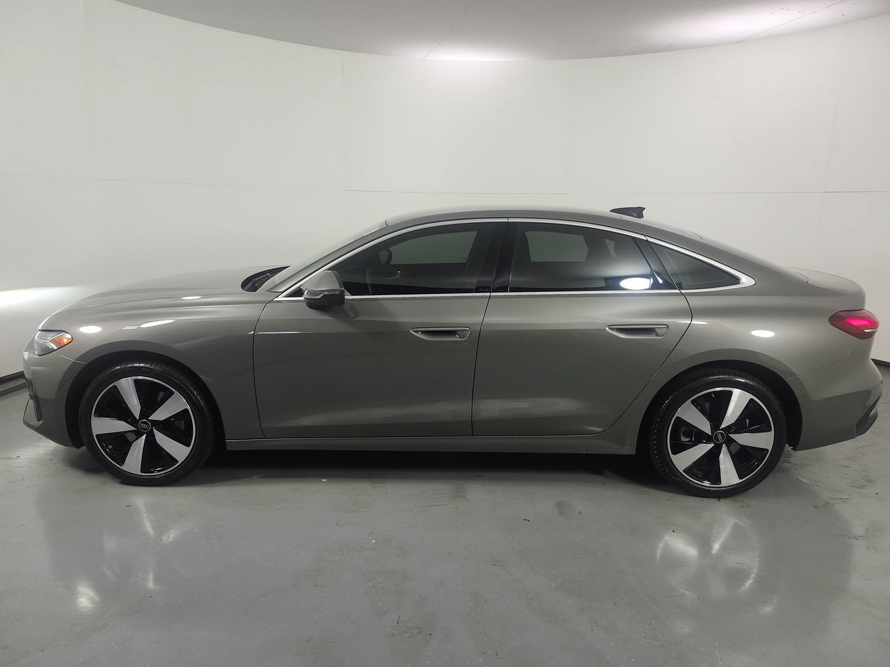 Used 2025 Audi A5 Premium Plus w/ Premium Plus AWD/4WD image 2
