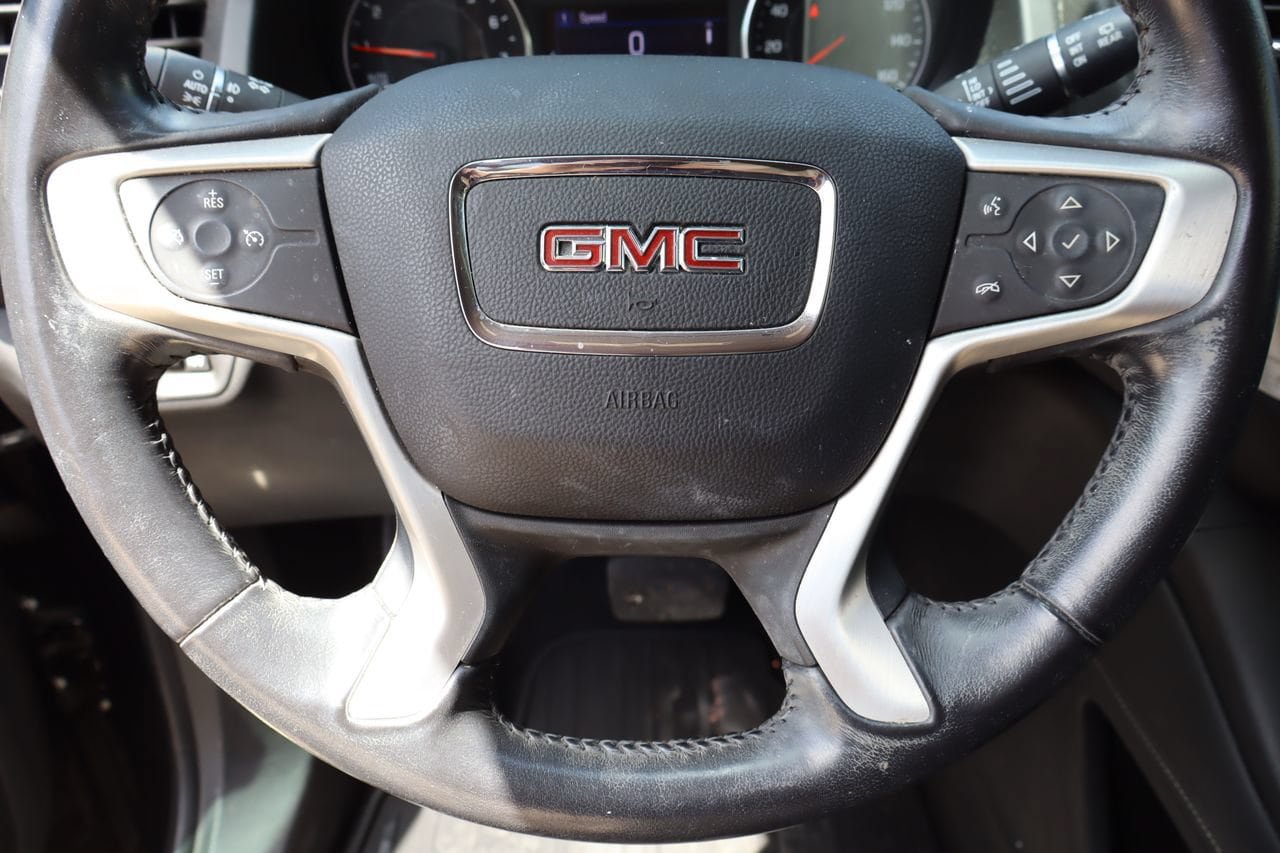 Used 2020 GMC Acadia SLT FWD image 12