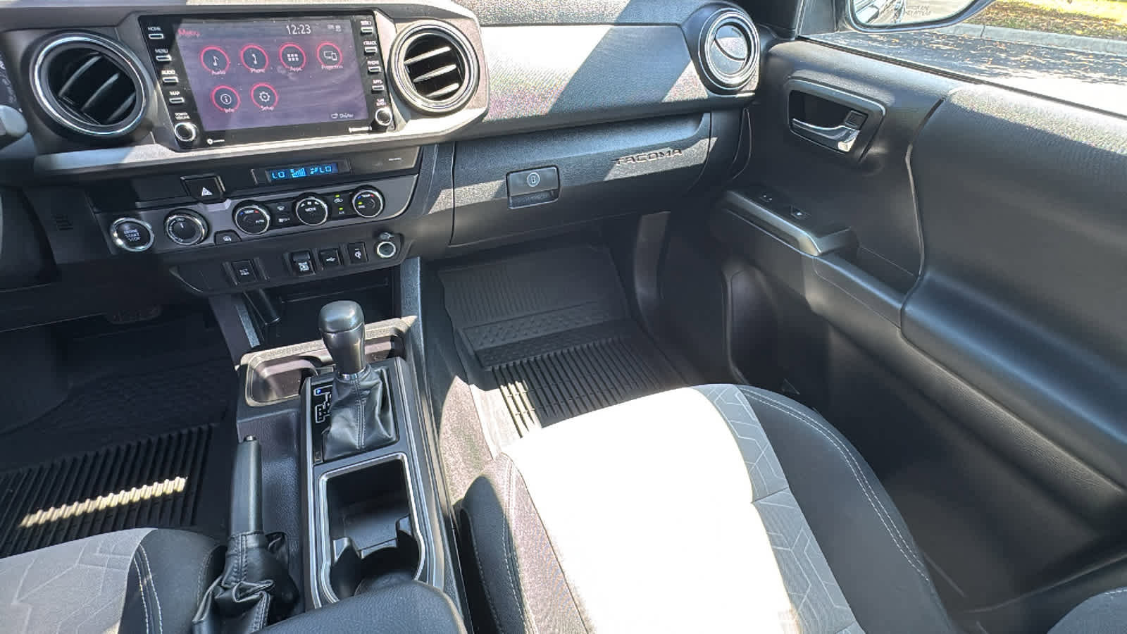 Used 2023 Toyota Tacoma TRD Sport image 44