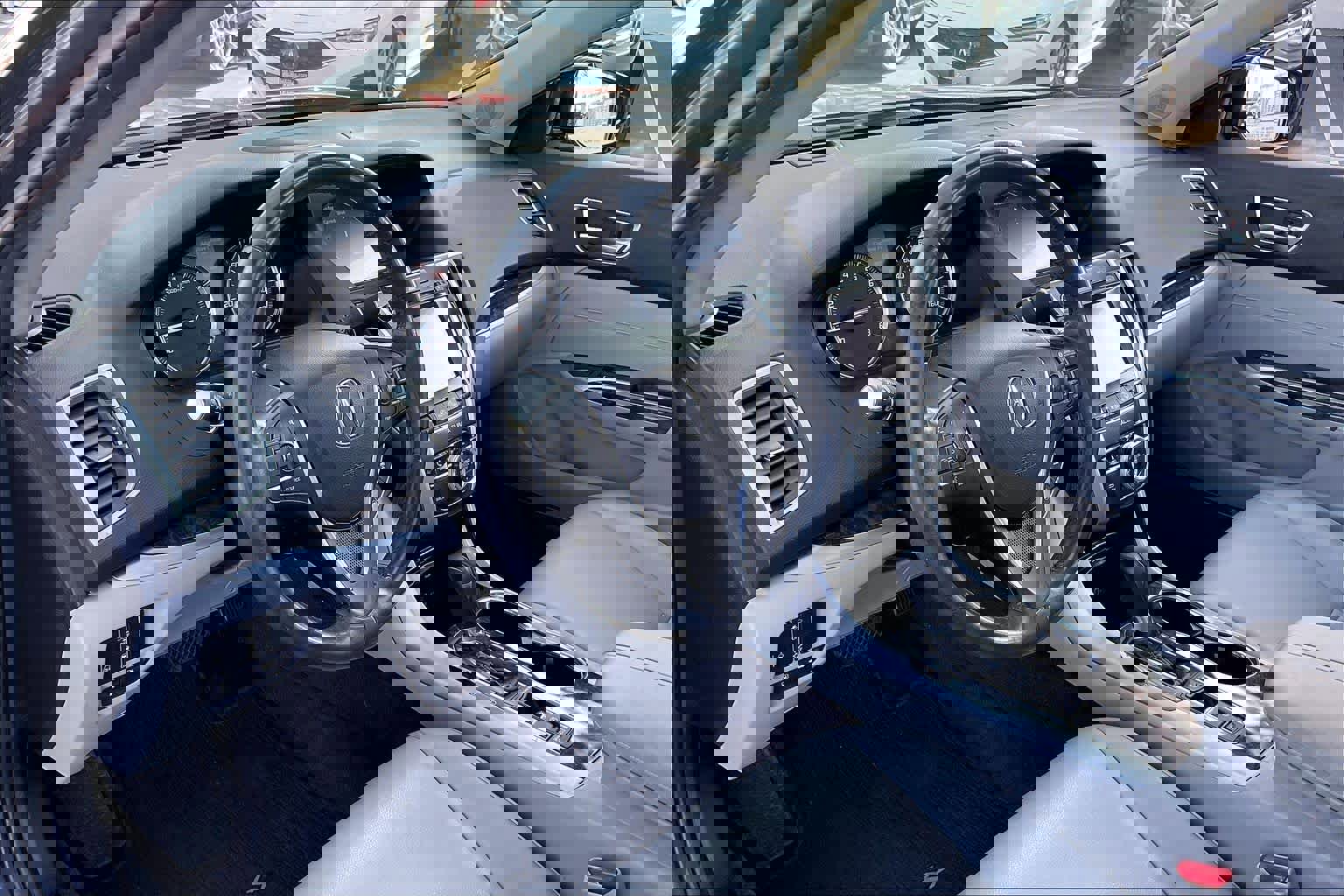 Used 2018 Acura TLX image 16