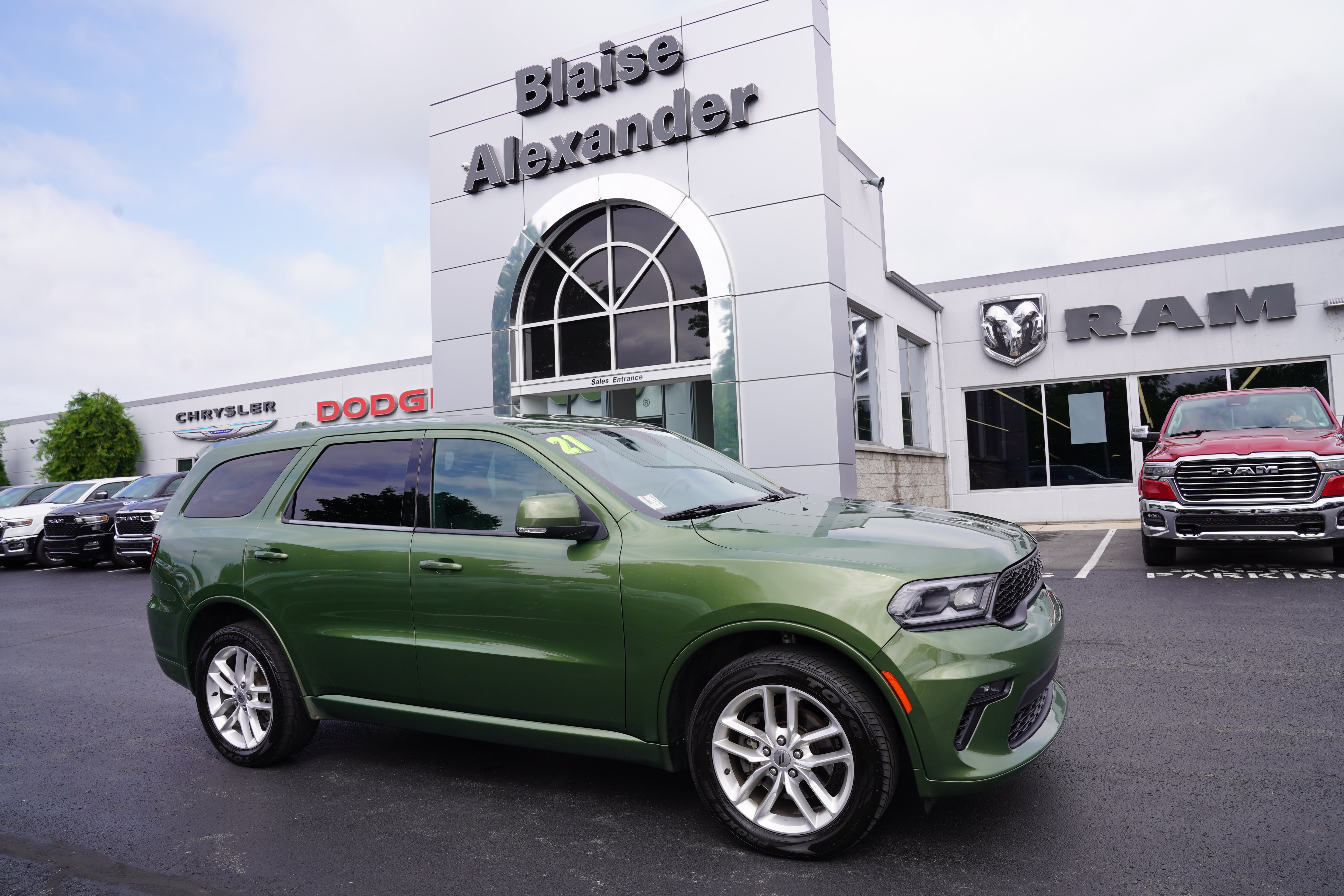 Used 2021 Dodge Durango GT AWD/4WD image 1