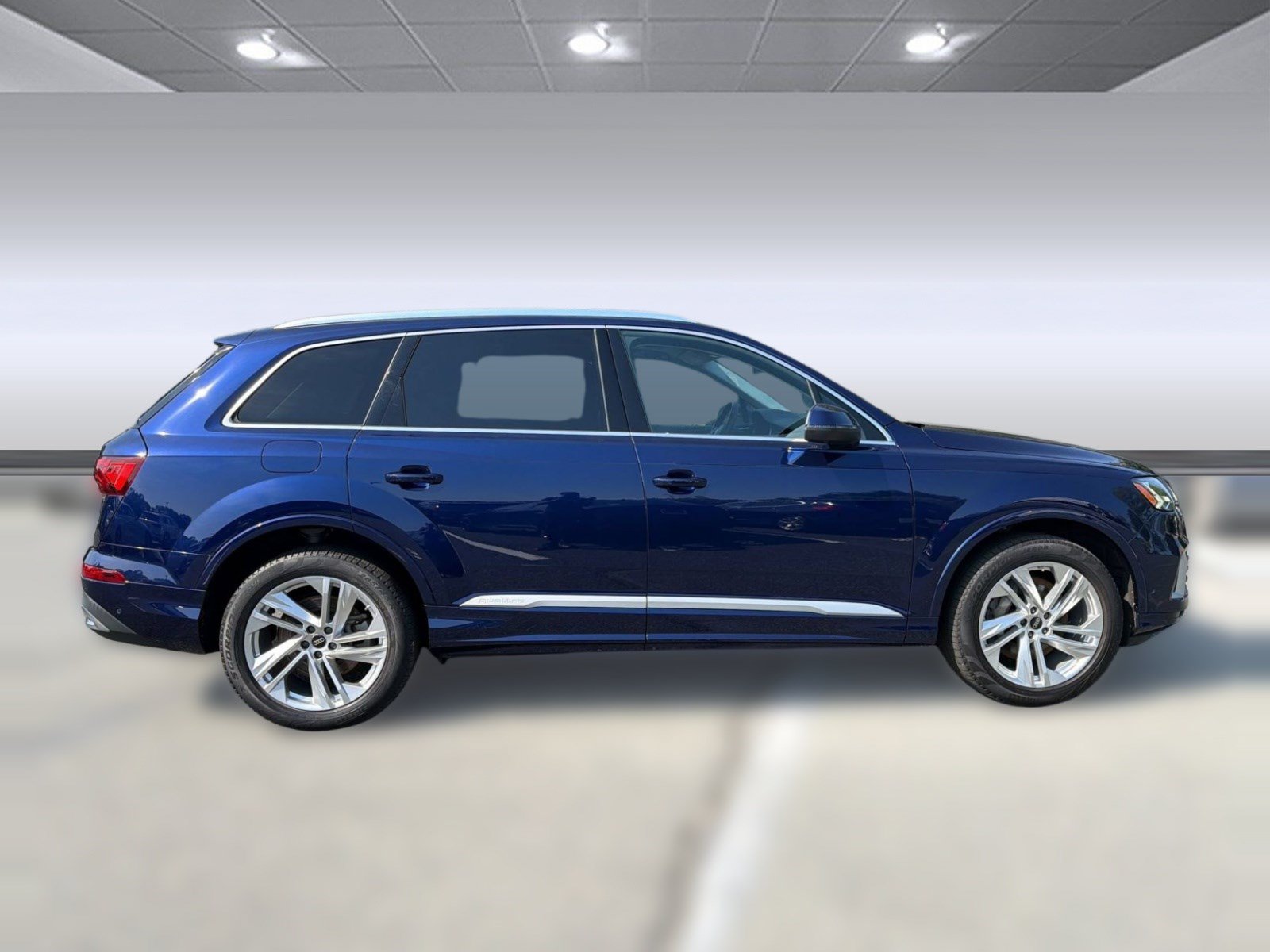 Used 2023 Audi Q7 2.0T Premium Plus w/ Premium Plus Package AWD/4WD image 8