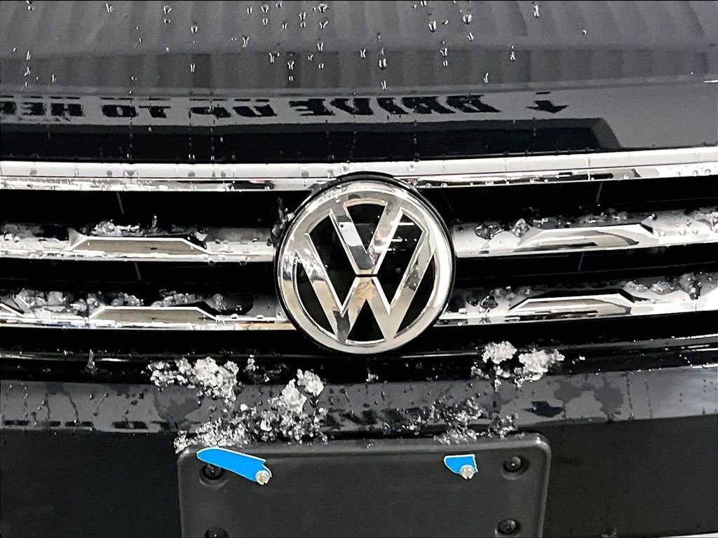 Used 2021 Volkswagen Tiguan SE AWD/4WD image 29