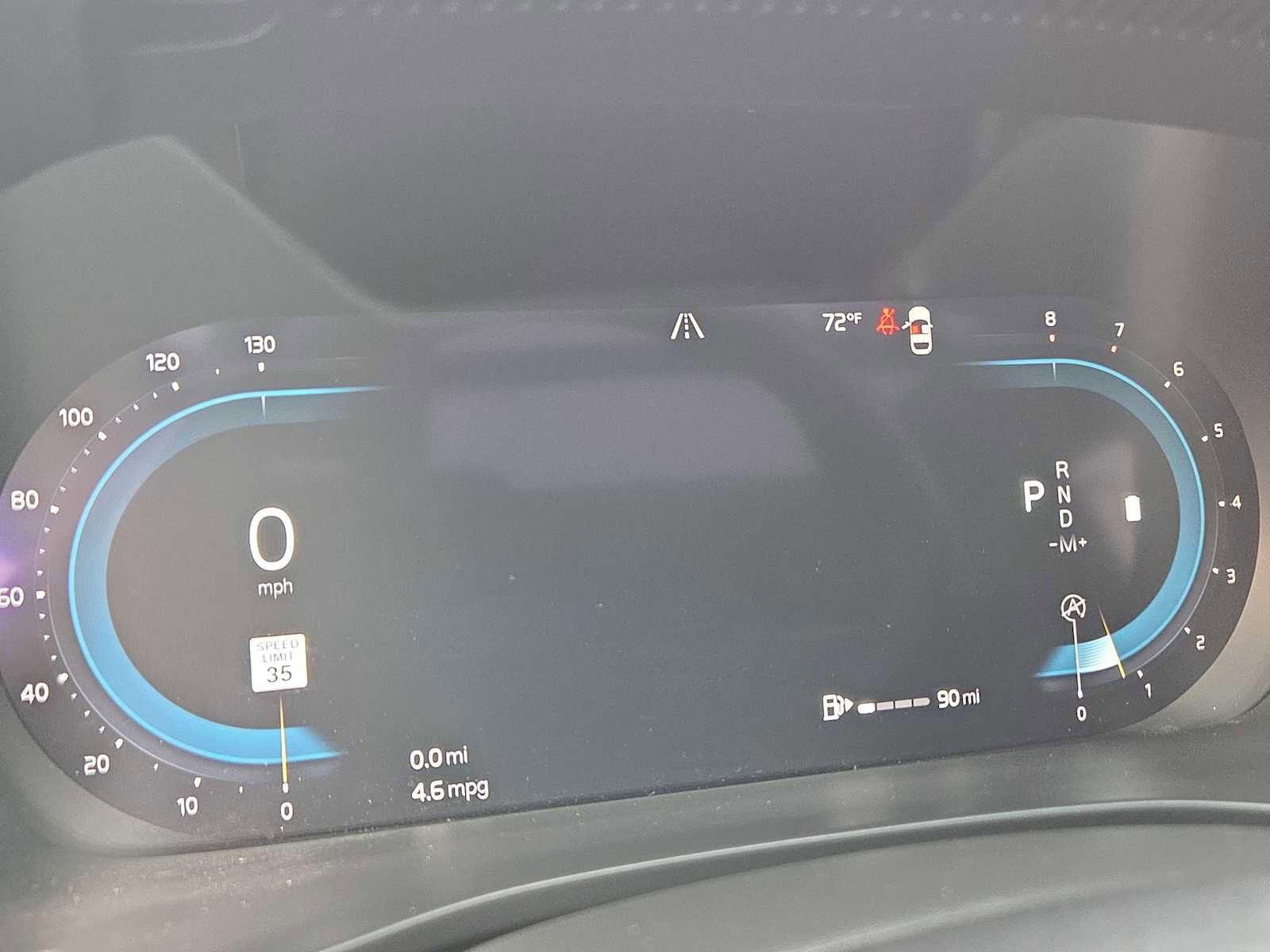 Used 2023 Volvo XC40 B4 Ultimate image 18