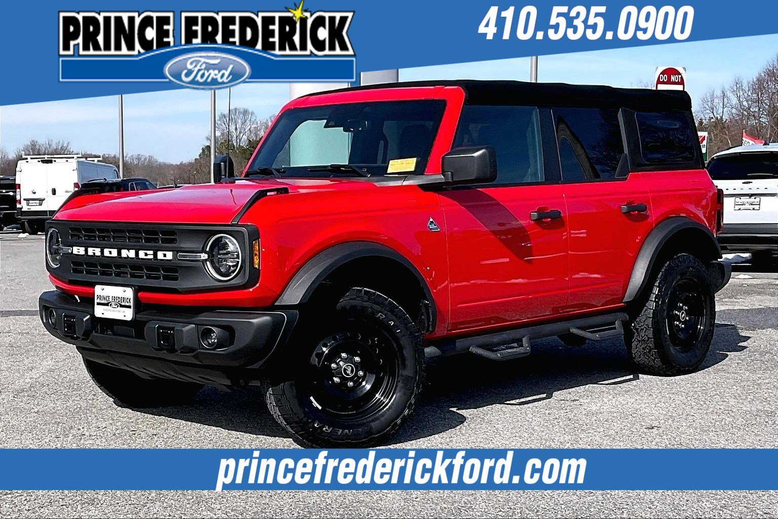 Used 2022 Ford Bronco Black Diamond image 3