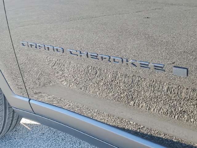 New 2027 Jeep Grand Cherokee L Limited AWD/4WD image 32