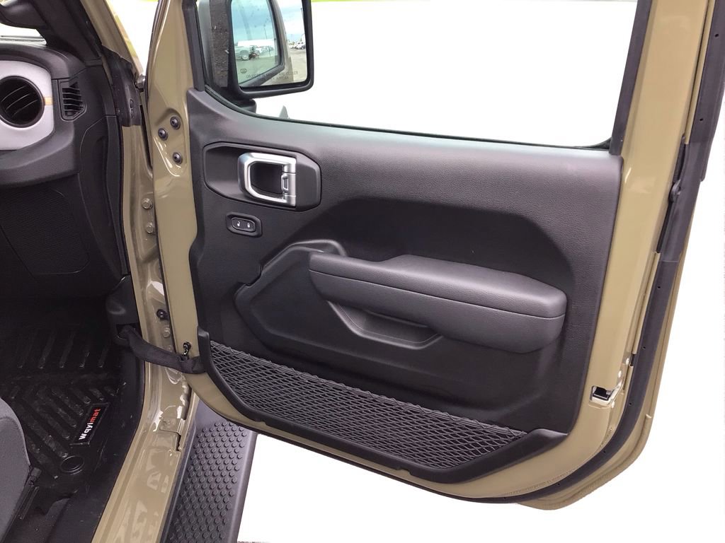 Used 2025 Jeep Wrangler Unlimited Sport AWD/4WD image 21