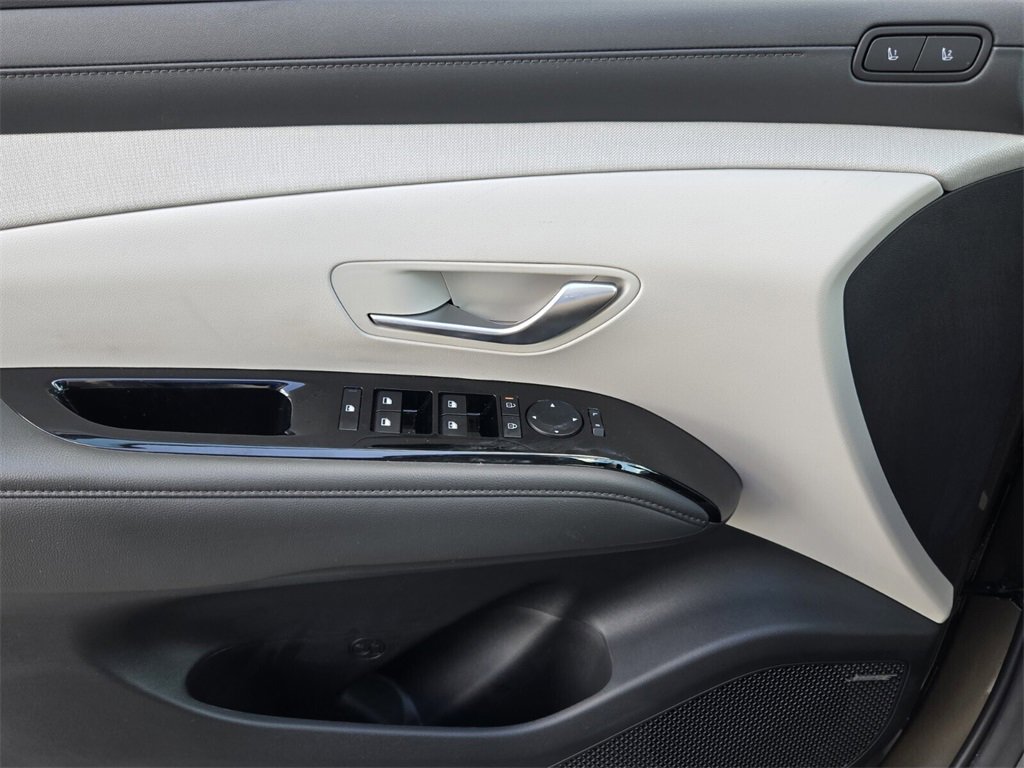 Certified 2025 Hyundai Tucson Limited image 31