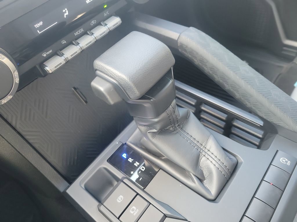 Certified 2025 Toyota Tacoma SR5 image 27