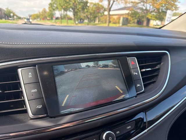 Used 2018 Buick Enclave Premium w/ Trailering Package AWD/4WD image 12