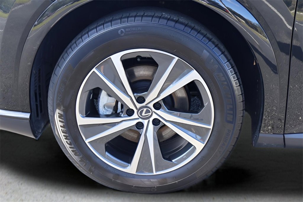 Used 2023 Lexus RX 350h image 10