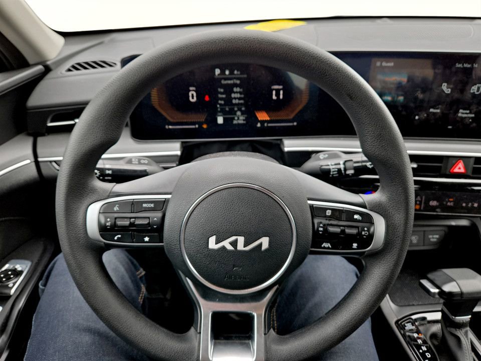 Used 2025 Kia K5 LXS image 13