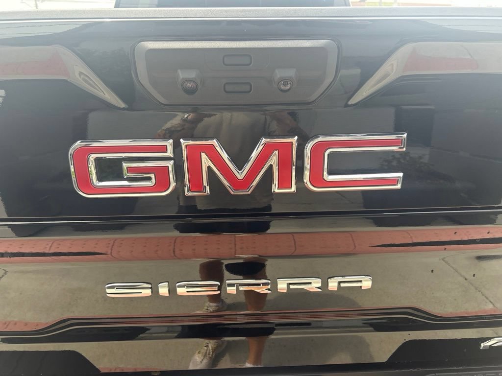 New 2026 GMC Sierra 2500 AT4X AWD/4WD image 18