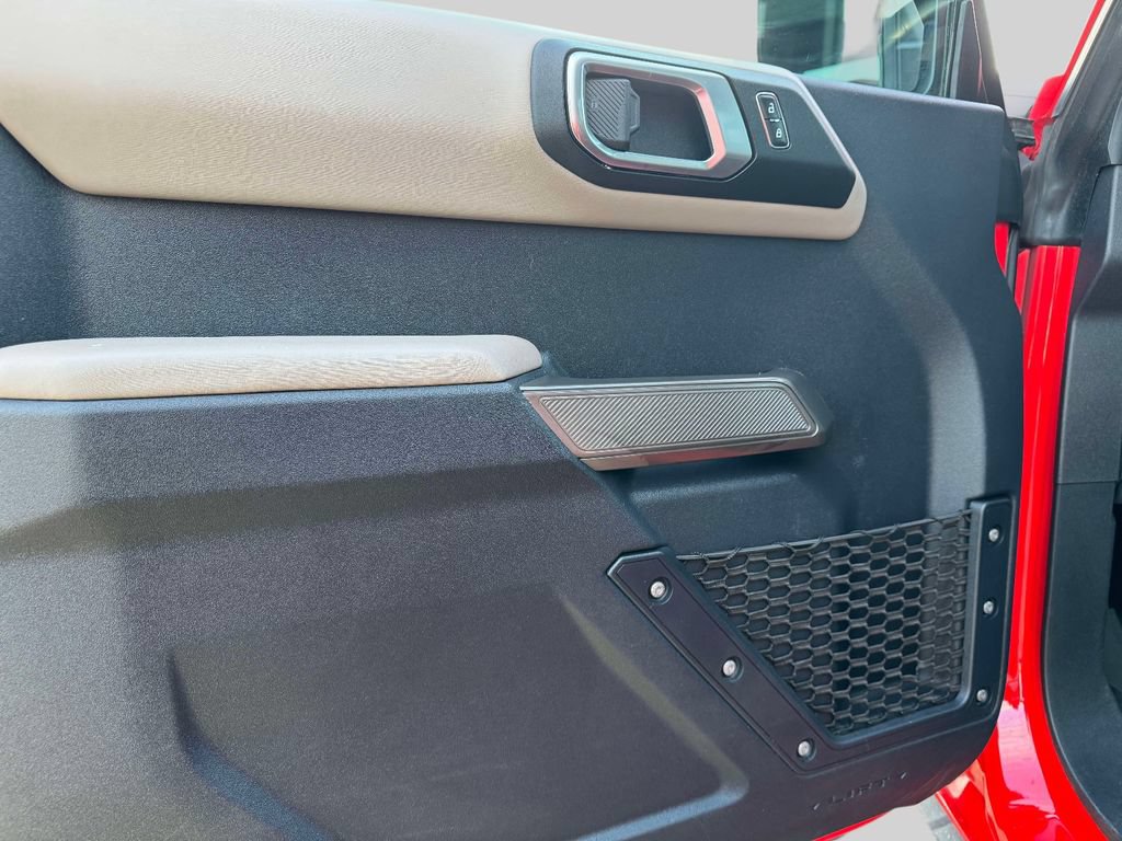 Used 2021 Ford Bronco Wildtrak AWD/4WD image 16