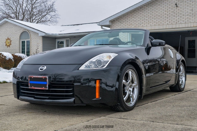 Used 2007 Nissan 350Z Touring RWD image 14