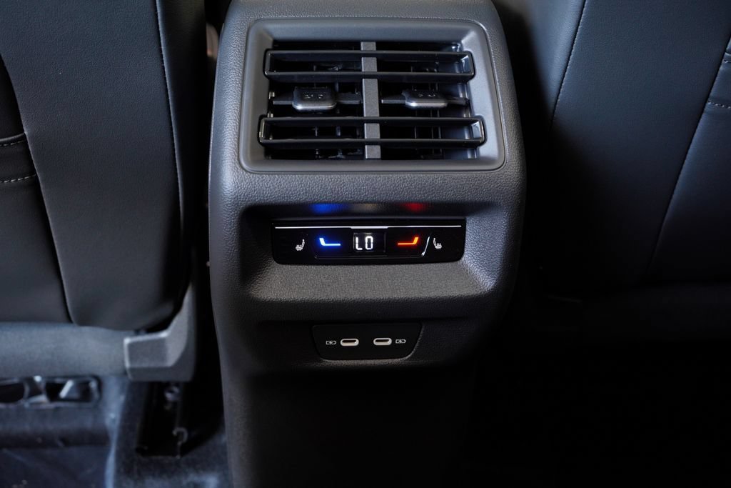 New 2026 Volkswagen Tiguan SEL R-Line AWD/4WD image 36