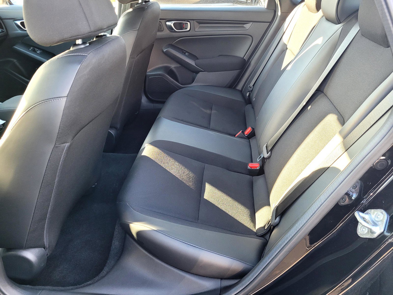 Used 2025 Honda Civic Sport image 16