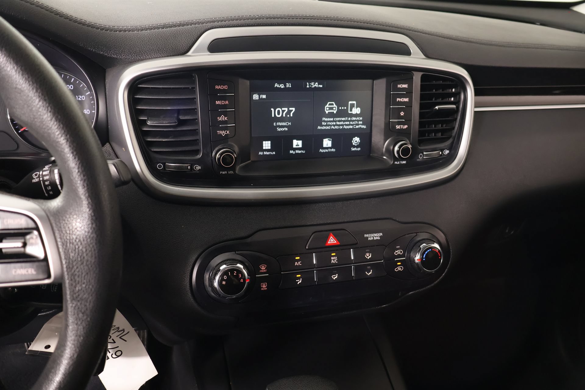 Used 2020 Kia Sorento LX FWD image 5