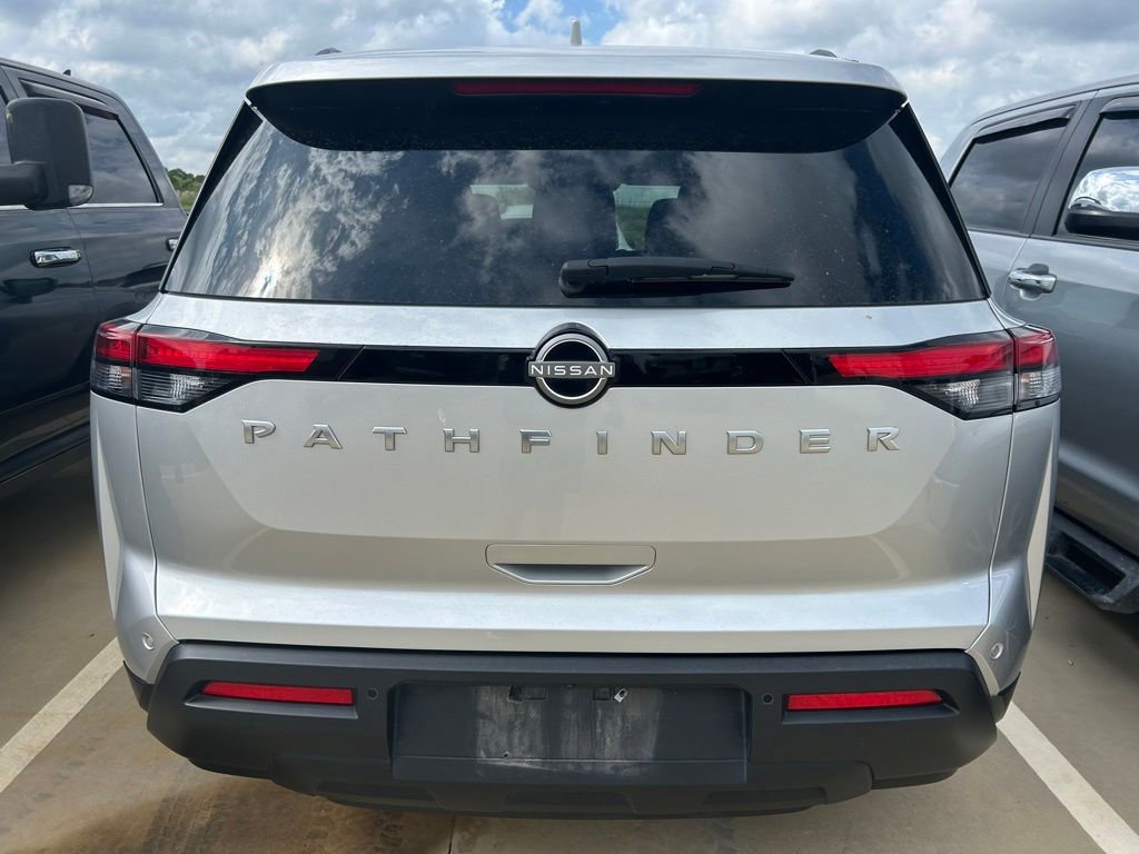 Used 2025 Nissan Pathfinder SV FWD image 9