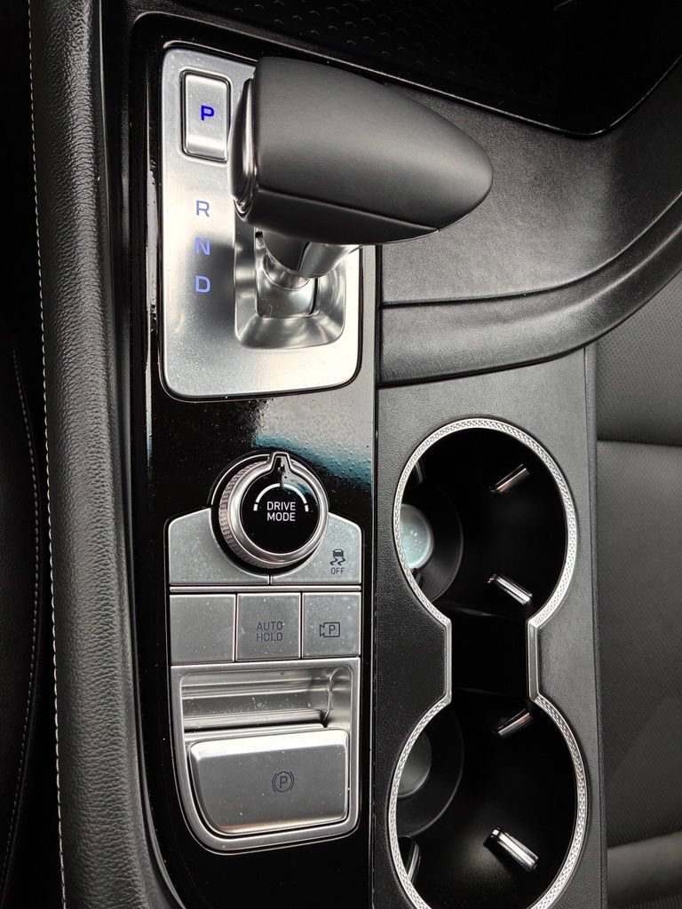 Used 2025 Genesis G70 2.5T AWD/4WD image 32
