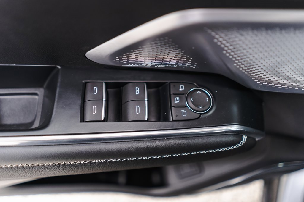 Used 2024 GMC Acadia Denali image 26