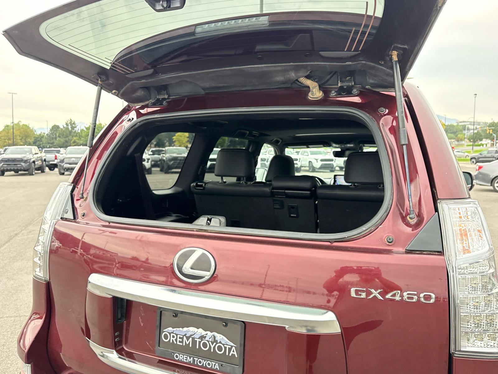 Used 2022 Lexus GX 460 Premium w/ Premium Package AWD/4WD image 17