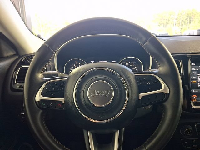 Used 2017 Jeep Compass Limited AWD/4WD image 23