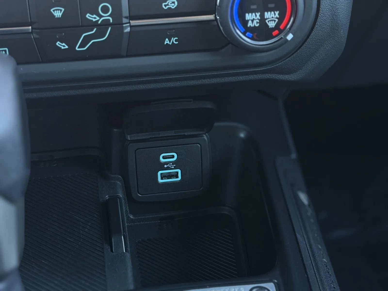 Used 2025 Ford Bronco 4-Door image 32