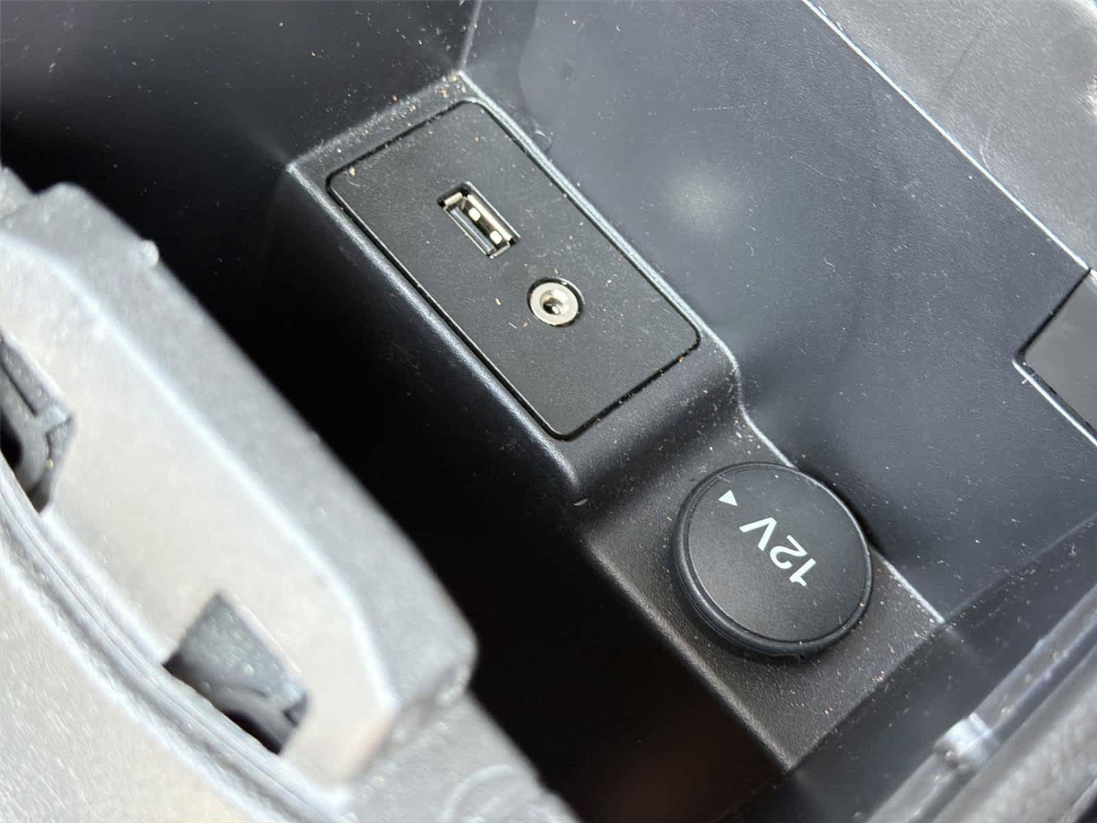 Used 2016 Ford Focus SE w/ Equipment Group 201A FWD image 41