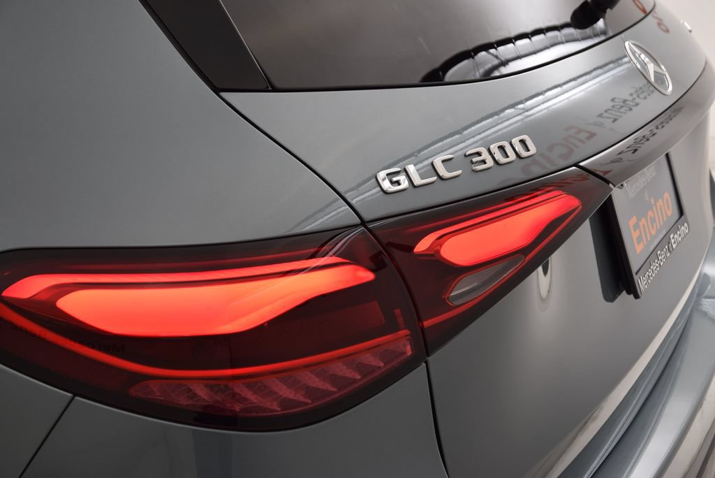 Used 2026 Mercedes-Benz GLC 300 4MATIC image 13