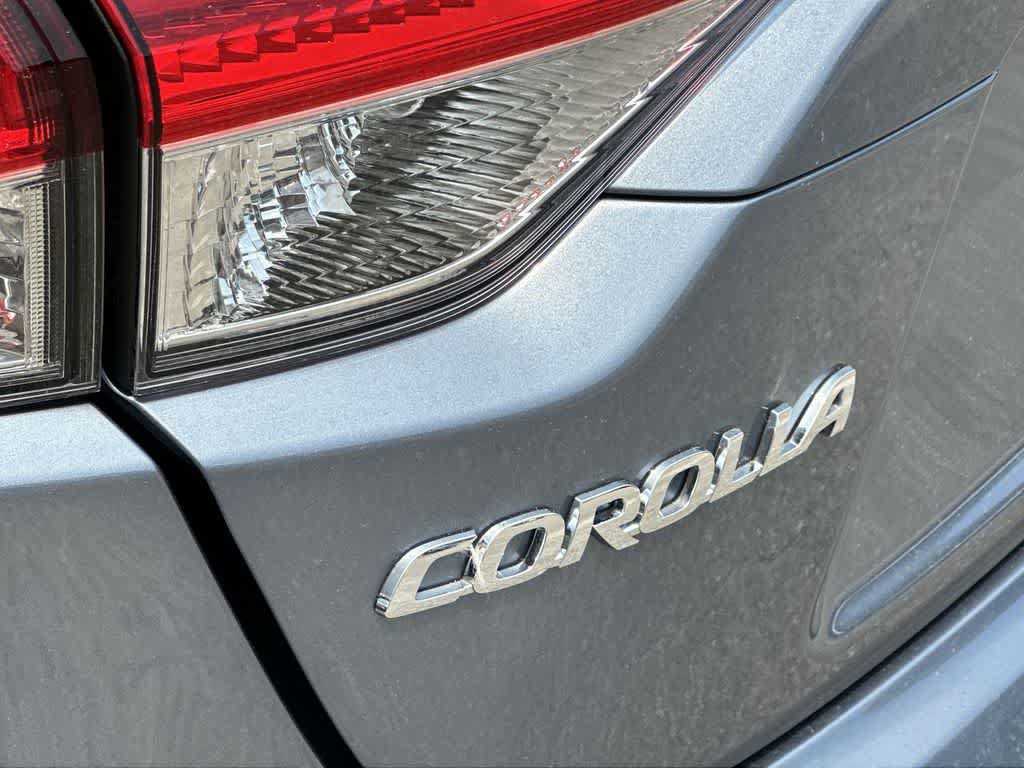 Used 2025 Toyota Corolla LE FWD image 10