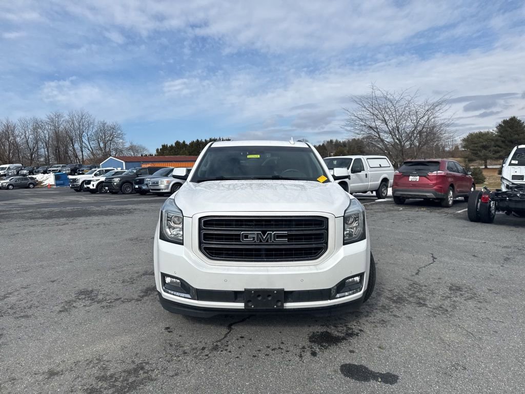 Used 2019 GMC Yukon XL SLT w/ Graphite Performance Edition image 2