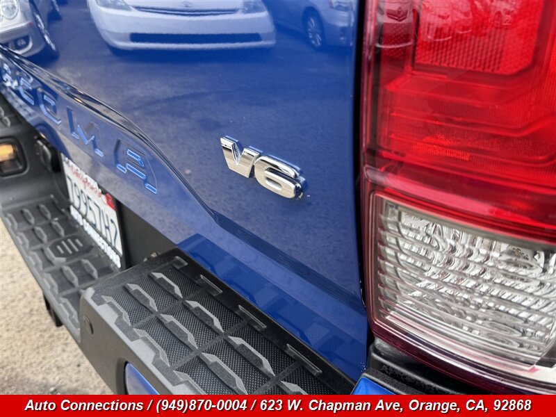 Used 2017 Toyota Tacoma TRD Off-Road RWD image 31