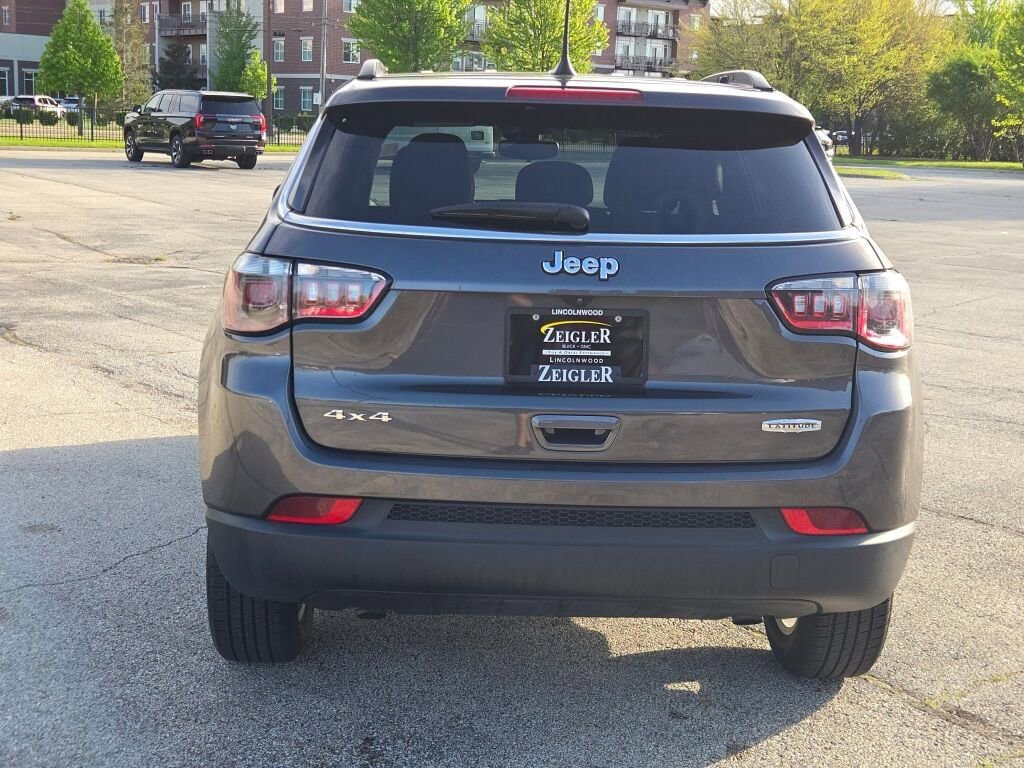 Used 2024 Jeep Compass Latitude AWD/4WD image 14