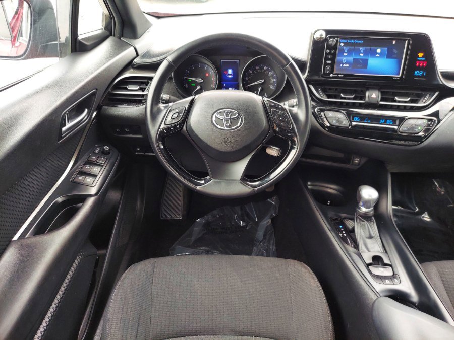 Used 2018 Toyota C-HR image 10