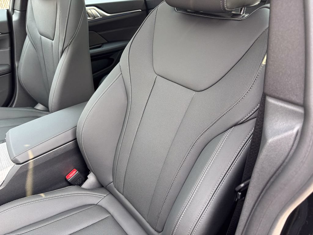 Used 2026 BMW i4 xDrive40i AWD/4WD image 17