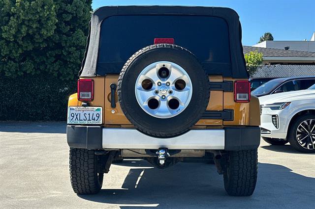 Used 2014 Jeep Wrangler Unlimited Sahara AWD/4WD image 4